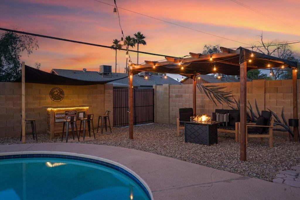 Modern Tempe Home With Heated Pool, Asu Luaran gambar